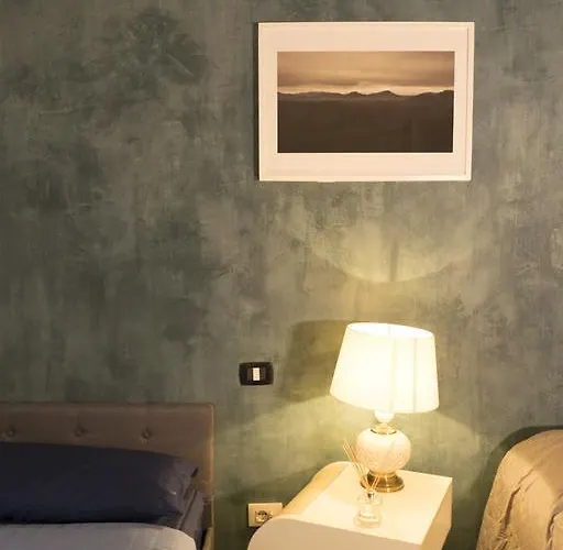 Trastevere Corner Eight Rom