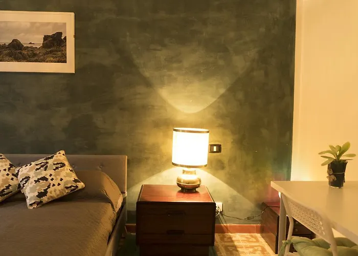 Trastevere Corner Eight Rom